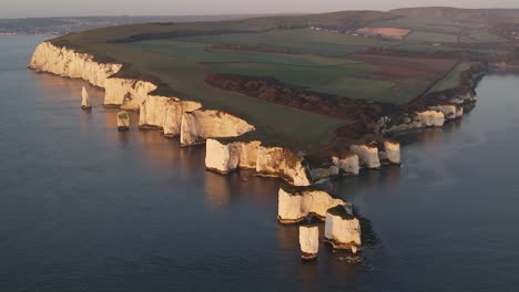 Old-Harry-Rocks-cliffs-in-Dorset-coast,-England