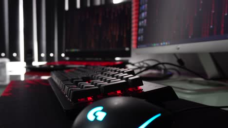 Gamer-computing-equipment-on-a-desk