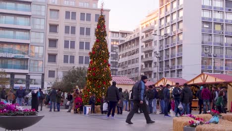 Christmas-market-in-Athens,-Greece