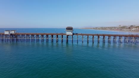 Oceanside-Pier-in-south-California