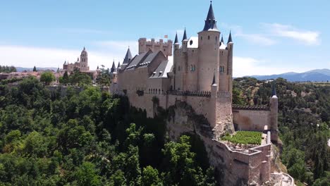 Aerial-Drone-View-of-Fortress-Alcazar-Segovia,-Spain---This-Castle-is-a-Unesco-World-Heritage-Site