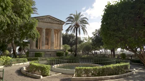 Hermosos-Jardines-Inferiores-De-Barrakka-En-Valletta,-La-Capital-De-Malta