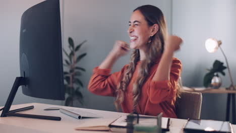 Business,-computer-and-woman-excited