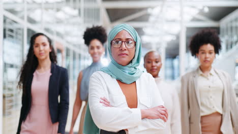 Führung,-Ermächtigung-Und-Frau-Im-Hijab