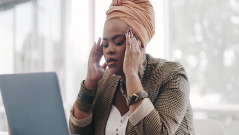Stress,-Burnout-Und-Kopfschmerzen-Einer-Schwarzen-Frau