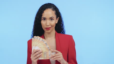 Portrait-of-black-woman-with-cash