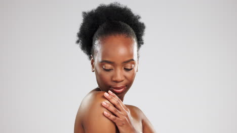 Schwarze-Frau,-Haut-Und-Schönheit-Mit-Hautpflege