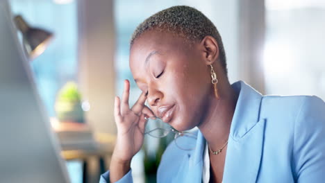 Burnout,-Stress-Und-Schwarze-Frau-Mit-Kopfschmerzen