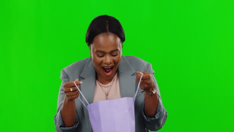 Winner,-gift-bag-and-woman-in-green-screen
