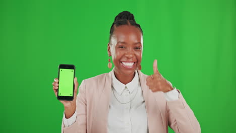 Green-screen,--thumbs-up-and-black-woman