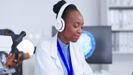 Black-woman,-scientist-with-headphones