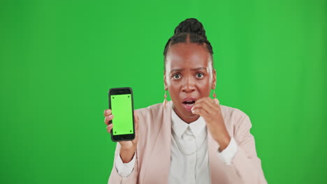 Pantalla-Verde,-Teléfono-Y-Preocupación-De-Mujer-Negra