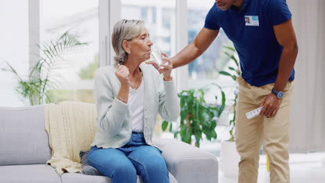 Sick,-caregiver-or-old-woman-in-home-to-take-pills