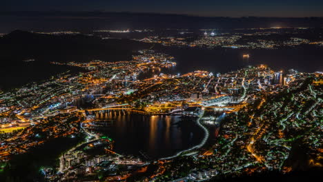 Bergen-Skyline-night-timelapse,-Norway