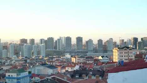 Blick-Aus-Der-Vogelperspektive-Auf-Wohngebäude-In-Der-Stadt-Istanbul