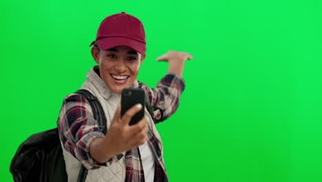 Green-screen,-selfie-and-influencer-live-streaming