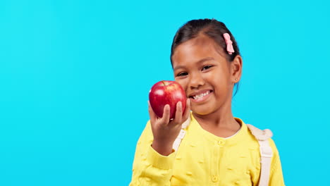 Kleines-Mädchen,-Apfel-Und-Lächeln-Auf-Modell-Für-Diät