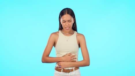 Dolor-De-Estómago,-Síndrome-Premenstrual-Y-Mujer-En-El-Estudio