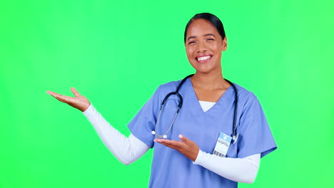 Publicidad,-Señalando-Y-Enfermera-En-Un-Estudio