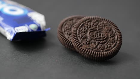 Dhaka-Bangladesch-23.-Mai-2021-Oreo-Schokoladenkekse-Auf-Dem-Teller