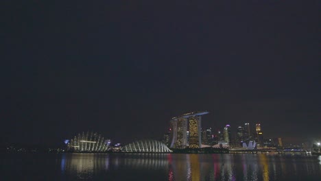 Singapore-marina-bay-sands-by-night
