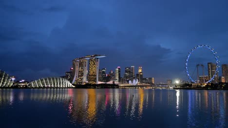 Singapore-marina-bay-sands-by-night