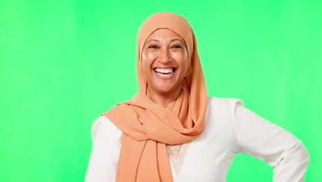 Mode,-Muslim-Und-Schal-Mit-Einer-Frau-Auf-Einem-Grün