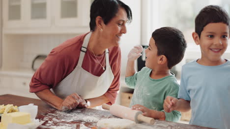 Bake,-grandmother-kiss-or-children-in-kitchen