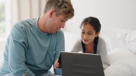 Happy,-tablet-and-father-with-daughter-in-bedroom