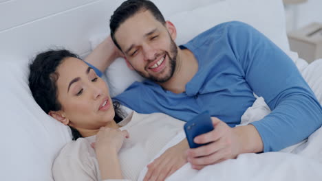 Talking,-phone-or-couple-in-bed-on-social-media-to