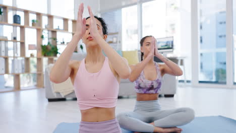 Oración,-Yoga-O-Mujeres-Para-La-Meditación