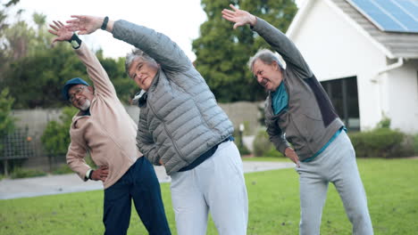 Arme,-Stretching-Oder-ältere-Männer-Beim-Fitnesstraining