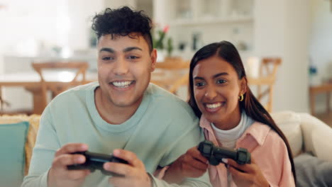 Gaming,-Gewinner-Oder-Glückliches-Paar-Mit-Videospielen