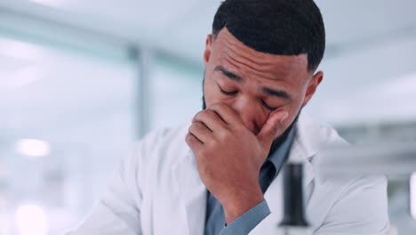 Scientist,-stress-and-headache-for-computer