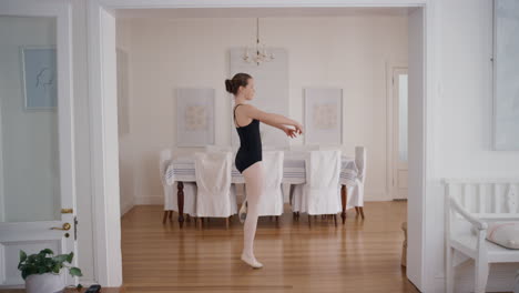 Teenager-Ballerina-Mädchen-Tanzt,-übt-Balletttanzbewegungen-Und-Probt-Zu-Hause-4k