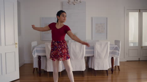 Feliz-Bailarina-Adolescente-Bailando-Practicando-Movimientos-De-Ballet-Ensayando-En-Casa-4k