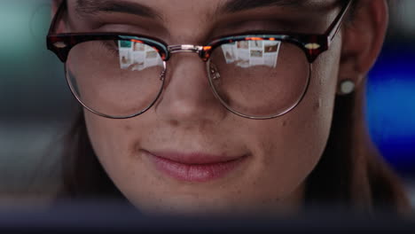 close-up-portrait-beautiful-business-woman-using-tablet-computer-working-late-browsing-photos-on-social-media-looking-at-screen-enjoying-internet-connection-wearing-glasses