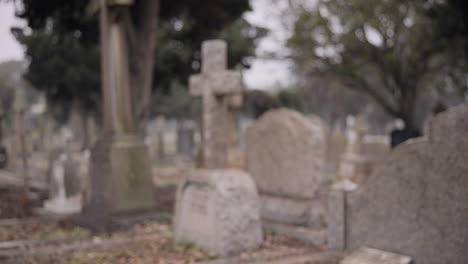Funeral,-Cementerio-Vacío-Y-Lápidas-Por-La-Muerte