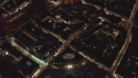 Antenne:-Langsame-Aufnahme-Einer-Stadt-Bei-Nacht,-Köln,-Deutschland