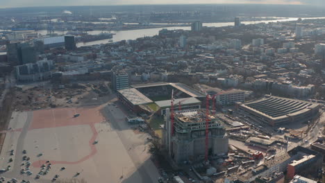 Vista-Aérea-Del-Estadio-De-Fútbol-Hamburg-Millerntor,-Hogar-Del-Fc-St.-Equipo-De-Fútbol-Pauli