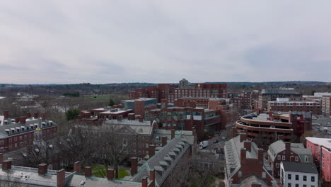 Typical-red-brick-buildings,-mixture-of-classical-and-modern-buildings-in-Harvard-University-complex.-Boston,-USA