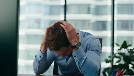 Frustrated-businessman-have-crisis-close-up.-Worker-reading-bad-financial-report