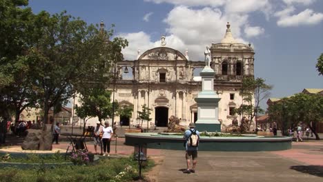 Cathedral-of-the-Assumption-of-Mary,-Leon,-Nicaragua