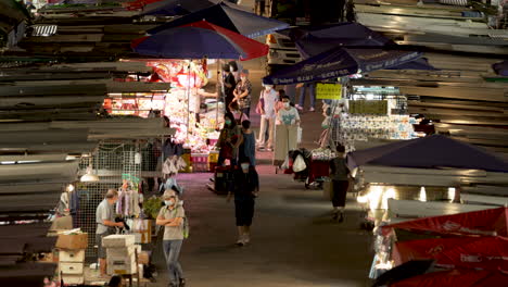 Nachtmarktstandverkäufer-In-Asien