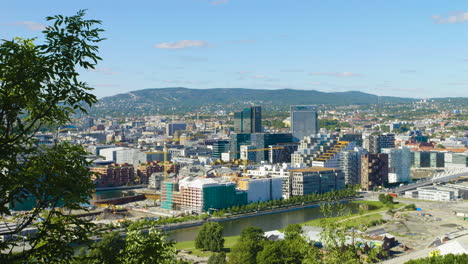 Blick-Auf-Die-Stadt-Oslo-Von-Ekeberg-An-Einem-Sonnigen-Sommertag