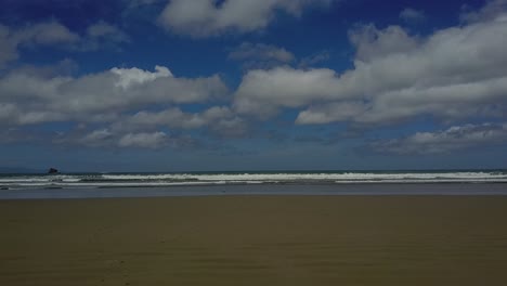 Video-Aéreo-De-Drones-En-La-Playa-De-Nicaragua,-San-Juan-Del-Sur,-Palm,-Managua,-Rivas,-Ciclista-En-La-Playa,-Matagalpa,-América-Central,-Turismo,-América,-Nicaragua,-Costa