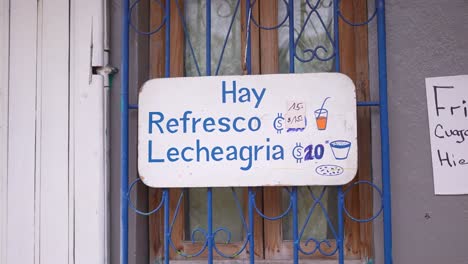 street-sign-san-juan-sur-streets,-nicaragua,-village-nicaraguanse,-coastal,-poverty,-managua