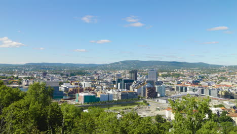 Vista-De-La-Ciudad-De-Oslo-Desde-Ekeberg-En-Un-Día-Soleado-De-Verano