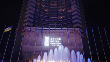 Lapso-De-Tiempo-De-Entrada-Al-Gran-Hotel-Bucarest,-Bucarest,-Rumania