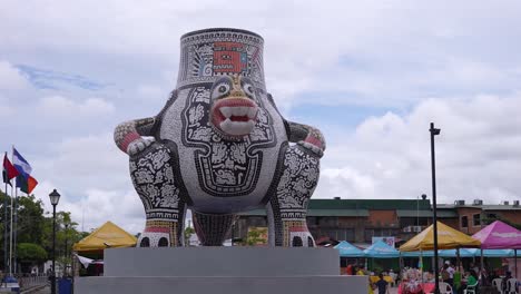 Rivas-Nicaragua,-Escultura-Aborigen,-Turismo-En-Nicaragua,-Ciudad-Colonial,-Nicaragüense,-Chino